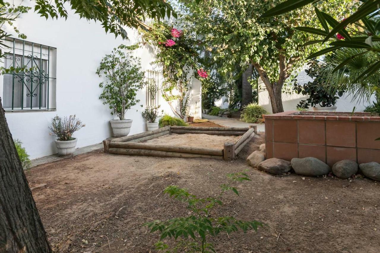 Villa Del Manzano Villanueva del Ariscal Exterior photo